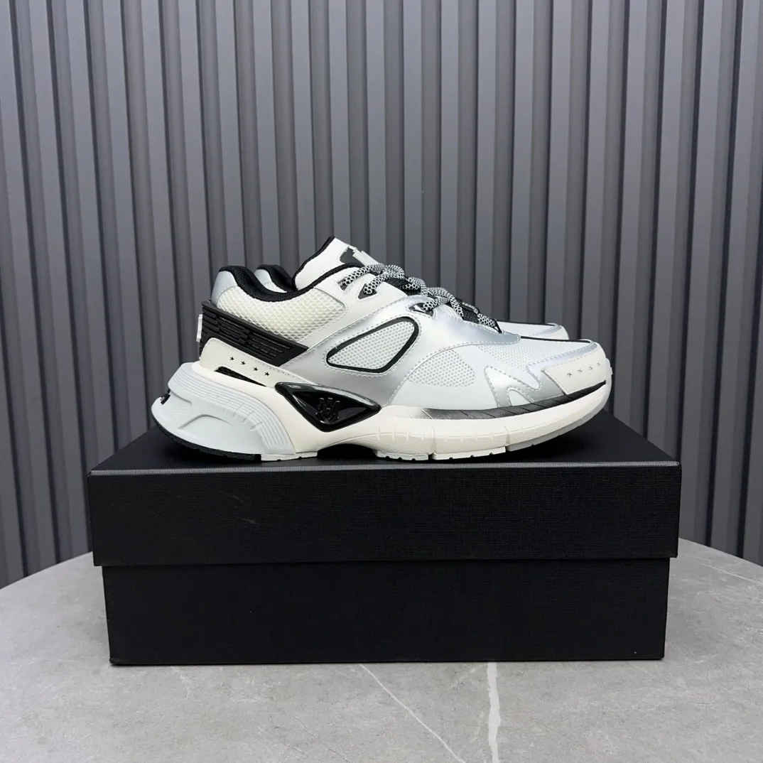 [AMIRI Amir] P: 760💰Size for couples: Female 35-40; Male 39-44; (Customized at 45.46) AMIRI Amir New Autumn and Winter Products New Autumn Latest Catwalk Couple Color Block Bread Casual Sports Shoes Series 〰 Casual fashion style full of details New generation of bone shoes popular classic upgrades Super comfortable and super popular! AUTRY is an exclusive version of AUTRY couple casual shoes from a high street brand in Los Angeles. Many celebrity Internet celebrities have the same style. Chinese new rapper Xiaobai Gali, Wang Yibo, Yang Mi and other Internet celebrity bloggers are competing for their feet. The three-dimensional molded metal logo on the side of the AJ1 shoe is on par with Nike's popular Fog. The heroic value instantly has a bit of punk rock flavor, all showing fashion sense and street style... ▪ Upper: original custom-made cowhide + original custom-made breathable mesh ▪Inner lining: original customized breathable mesh ▪Outsole: original molded two-color TPU rubber combination outsole.